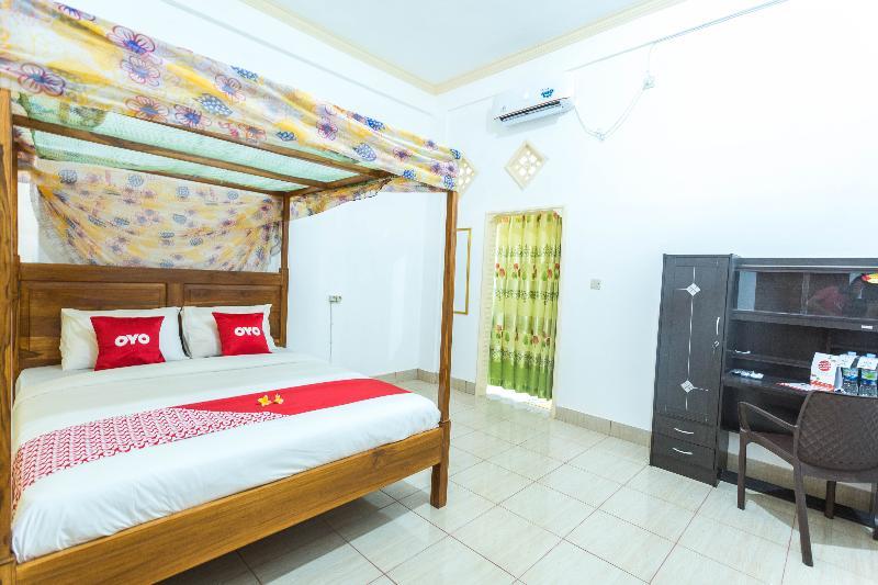 Oyo 1895 Lamancha Homestay Kuta  Exterior foto