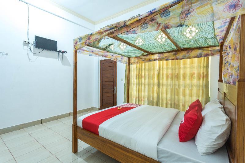 Oyo 1895 Lamancha Homestay Kuta  Exterior foto